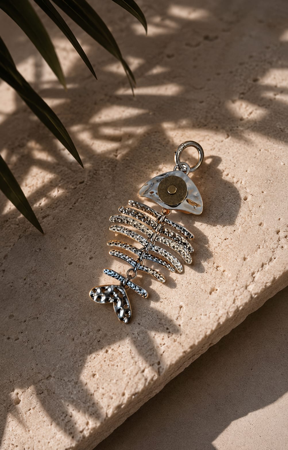 Copertina Collezione Charms e Spille Calamita