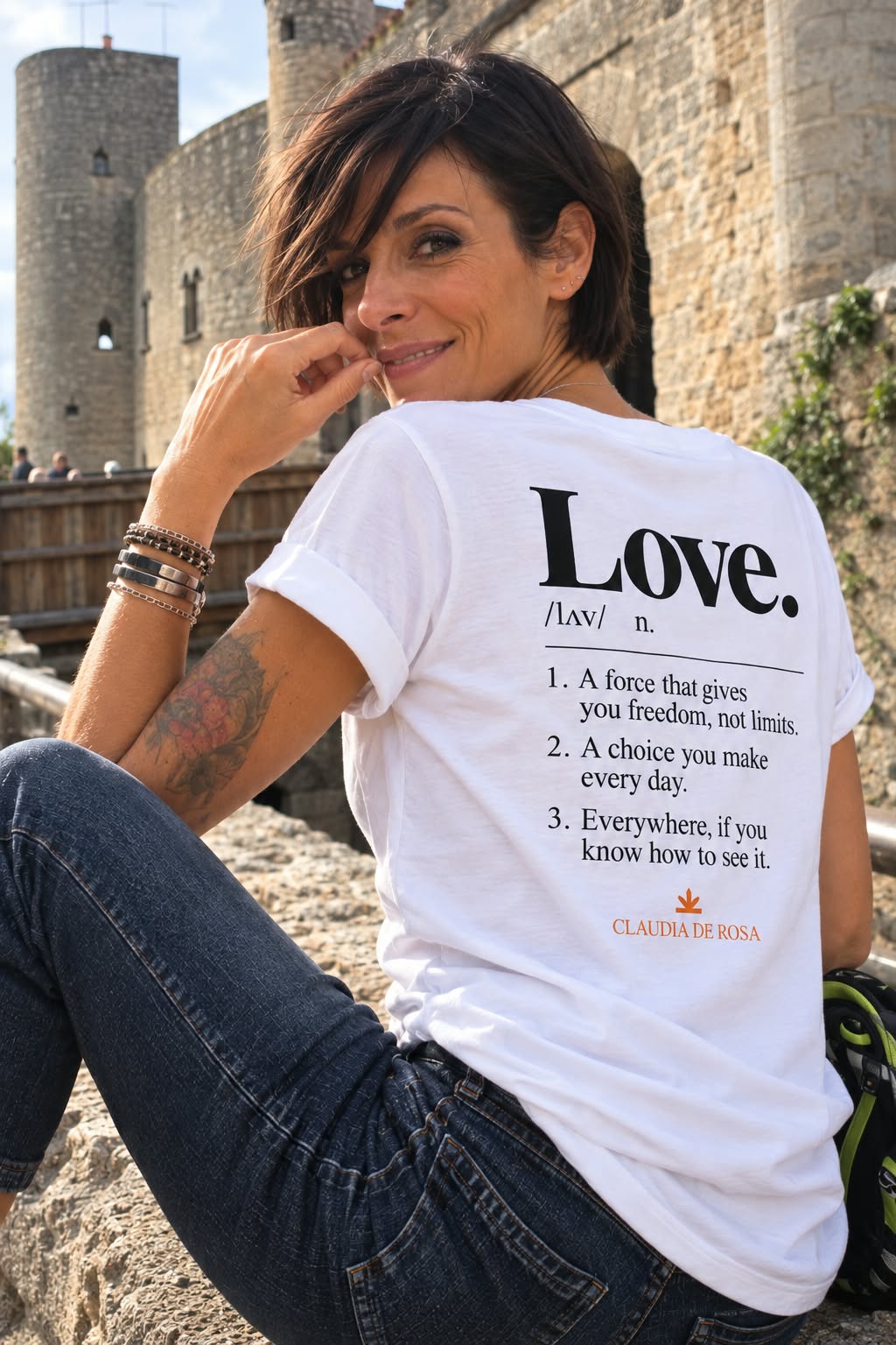 Tshirt_Iconic_indossata retro